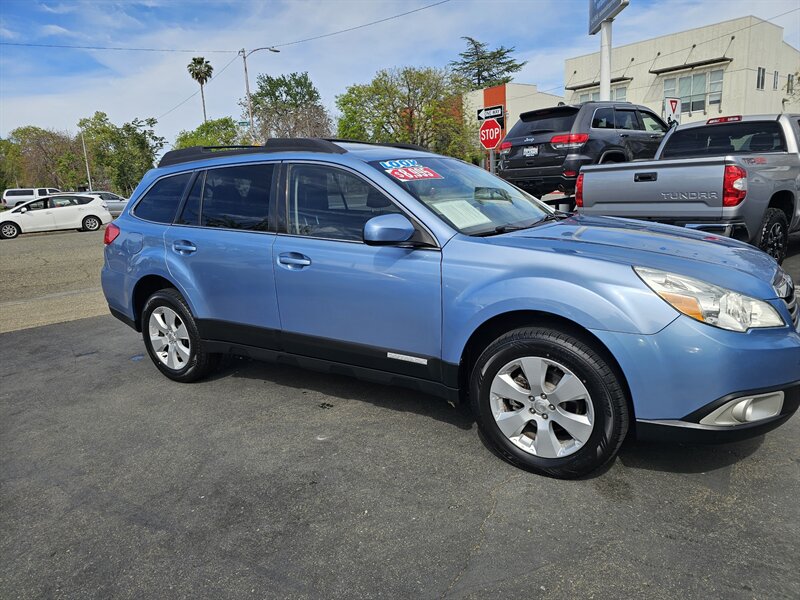 2010 Subaru Outback I Limited