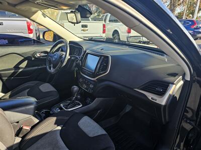 2014 Jeep Cherokee Latitude - Photo 7 - Redding, CA 96001