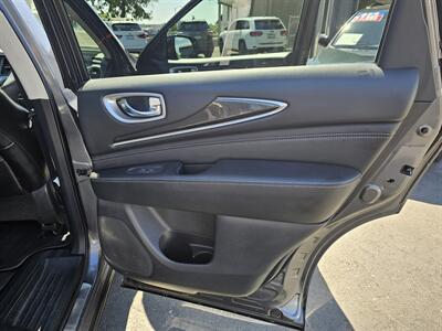 2017 INFINITI QX60 - Photo 12 - Redding, CA 96001