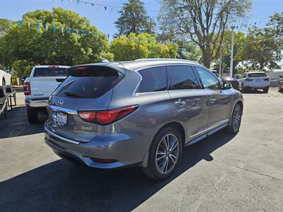 2017 INFINITI QX60 - Photo 7 - Redding, CA 96001