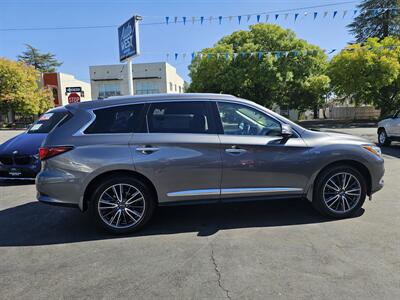 2017 INFINITI QX60 - Photo 8 - Redding, CA 96001