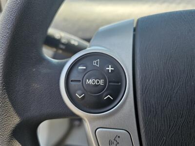 2010 Toyota Prius 2   - Photo 23 - Redding, CA 96001