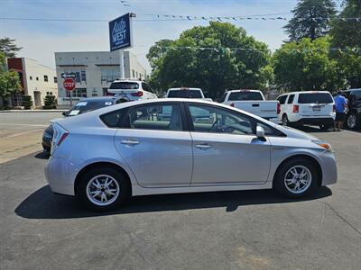 2010 Toyota Prius 2   - Photo 8 - Redding, CA 96001