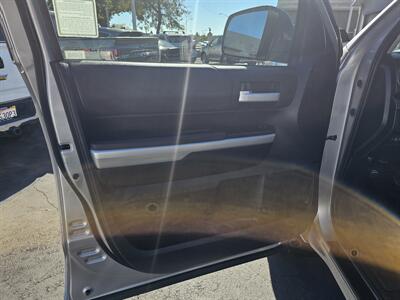 2016 Toyota Tundra SR5 - Photo 16 - Redding, CA 96001