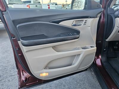 2018 Honda Ridgeline RTL-E   - Photo 16 - Redding, CA 96001