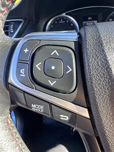 2017 Toyota Camry SE   - Photo 16 - Redding, CA 96001