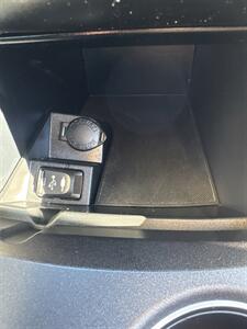 2017 Toyota Camry SE   - Photo 11 - Redding, CA 96001