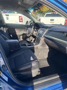 2017 Toyota Camry SE   - Photo 8 - Redding, CA 96001