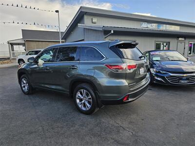 2015 Toyota Highlander XLE   - Photo 5 - Redding, CA 96001