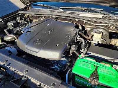 2015 Toyota Tacoma PreRunner V6   - Photo 22 - Redding, CA 96001