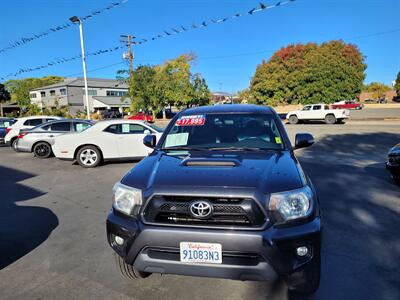 2015 Toyota Tacoma PreRunner V6   - Photo 2 - Redding, CA 96001