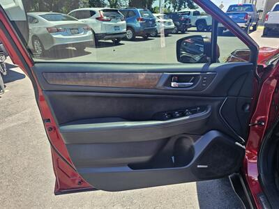 2016 Subaru Outback 2.5i Limited   - Photo 16 - Redding, CA 96001