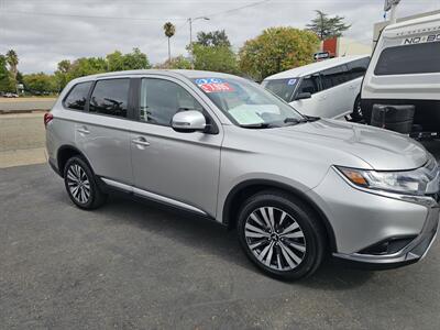 2019 Mitsubishi Outlander SE SUV