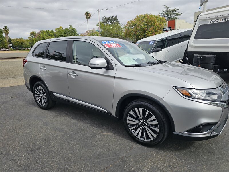 2019 Mitsubishi Outlander SE