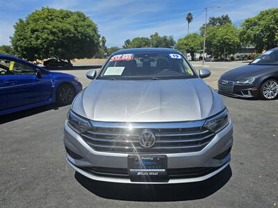 2019 Volkswagen Jetta SEL   - Photo 2 - Redding, CA 96001
