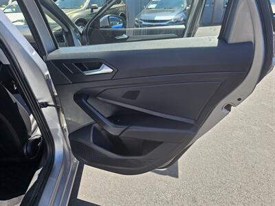 2019 Volkswagen Jetta SEL   - Photo 11 - Redding, CA 96001