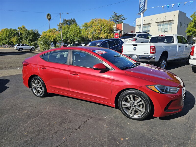 2018 Hyundai ELANTRA SEL - Photo 1 - Redding, CA 96001