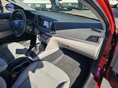 2018 Hyundai ELANTRA SEL   - Photo 8 - Redding, CA 96001