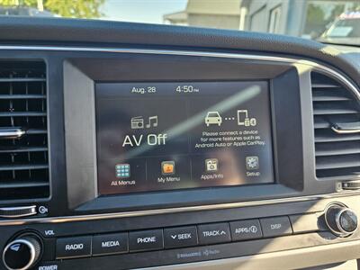 2018 Hyundai ELANTRA SEL   - Photo 17 - Redding, CA 96001