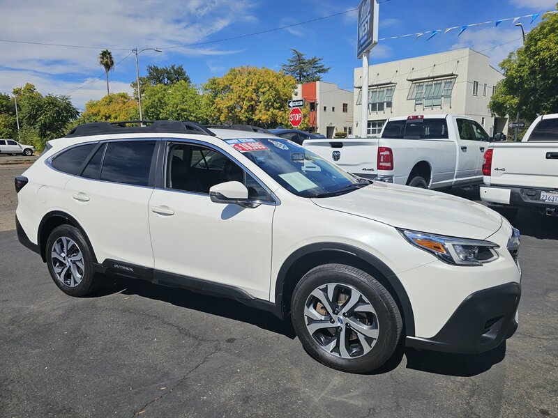 2020 Subaru Outback Limited - Photo 1 - Redding, CA 96001