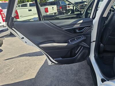 2020 Subaru Outback Limited   - Photo 16 - Redding, CA 96001