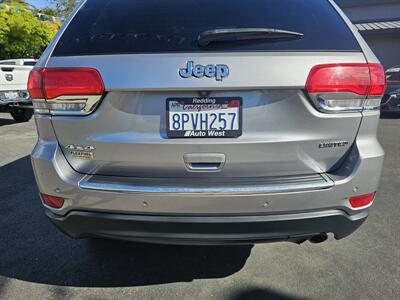 2015 Jeep Grand Cherokee Limited   - Photo 4 - Redding, CA 96001