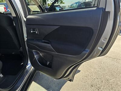 2020 Mitsubishi Outlander ES   - Photo 12 - Redding, CA 96001