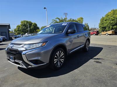 2020 Mitsubishi Outlander ES   - Photo 3 - Redding, CA 96001