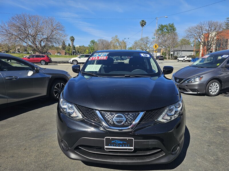 2018 Nissan Rogue Sport S  