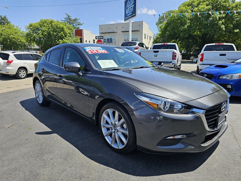 2017 Mazda Mazda3 Touring  