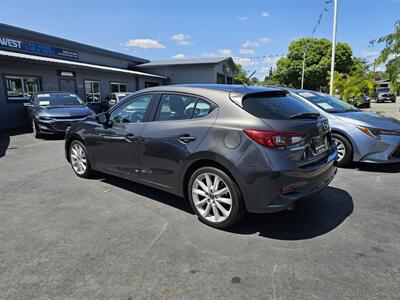 2017 Mazda Mazda3 Touring   - Photo 6 - Redding, CA 96001