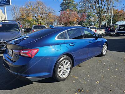 2019 Chevrolet Malibu LT   - Photo 7 - Redding, CA 96001