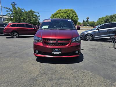 2018 Dodge Grand Caravan GT   - Photo 2 - Redding, CA 96001