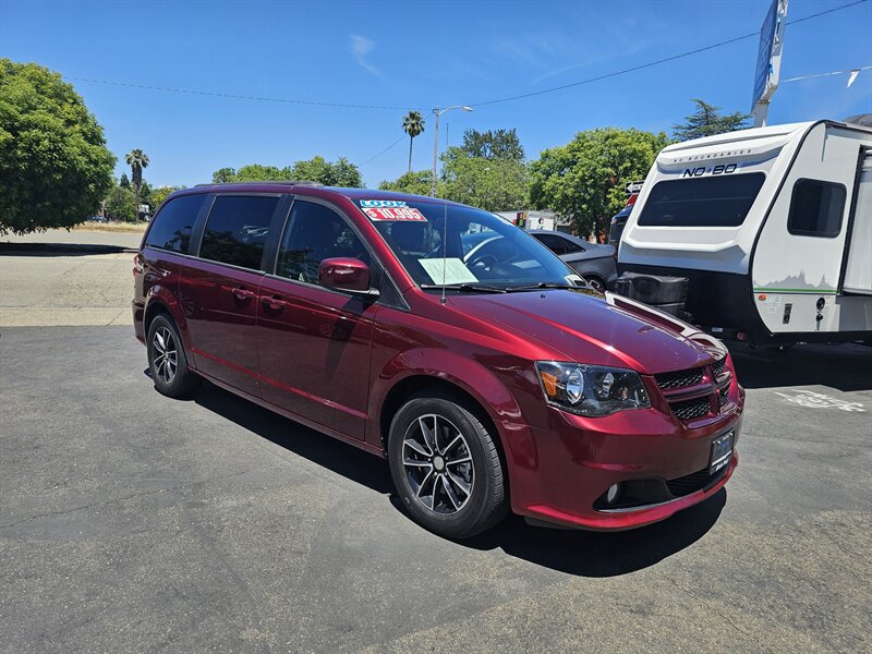 2018 Dodge Grand Caravan GT's photo