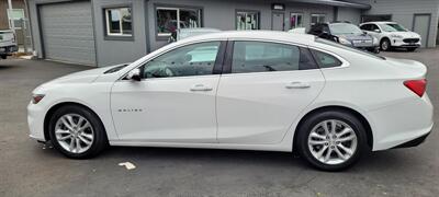 2016 Chevrolet Malibu LT   - Photo 4 - Redding, CA 96001