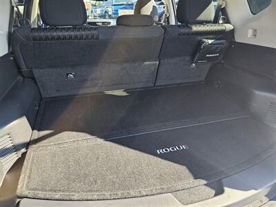 2018 Nissan Rogue Hybrid SV   - Photo 15 - Redding, CA 96001
