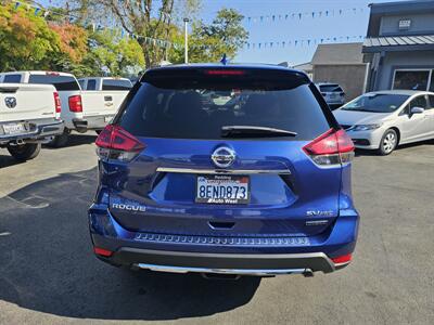 2018 Nissan Rogue Hybrid SV   - Photo 4 - Redding, CA 96001