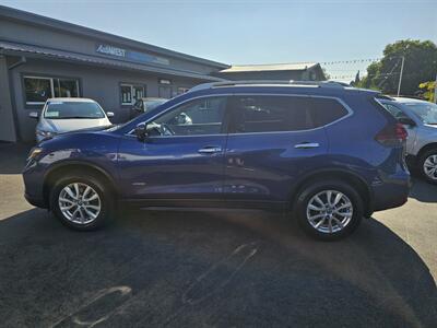 2018 Nissan Rogue Hybrid SV   - Photo 2 - Redding, CA 96001