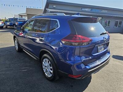 2018 Nissan Rogue Hybrid SV   - Photo 3 - Redding, CA 96001