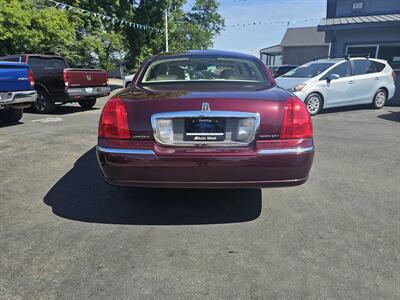 2006 Lincoln Town Car Designer Series - Photo 3 - Redding, CA 96001