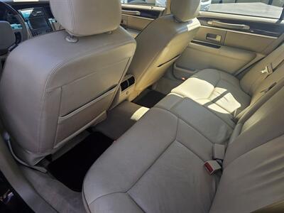 2006 Lincoln Town Car Designer Series - Photo 10 - Redding, CA 96001