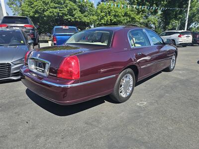2006 Lincoln Town Car Designer Series - Photo 4 - Redding, CA 96001