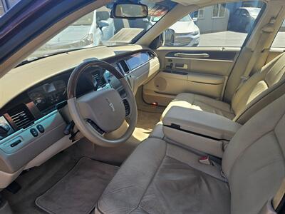 2006 Lincoln Town Car Designer Series - Photo 12 - Redding, CA 96001