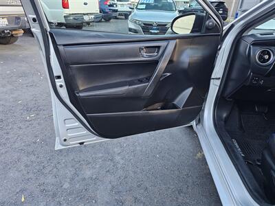 2017 Toyota Corolla SE   - Photo 13 - Redding, CA 96001