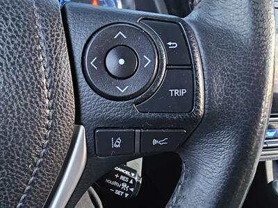 2017 Toyota Corolla SE   - Photo 17 - Redding, CA 96001