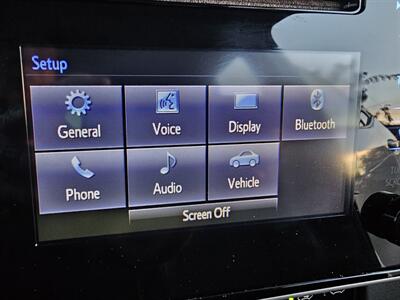 2017 Toyota Corolla SE   - Photo 15 - Redding, CA 96001