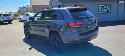 2018 Jeep Grand Cherokee Altitude   - Photo 5 - Redding, CA 96001