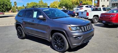 2018 Jeep Grand Cherokee Altitude   - Photo 1 - Redding, CA 96001