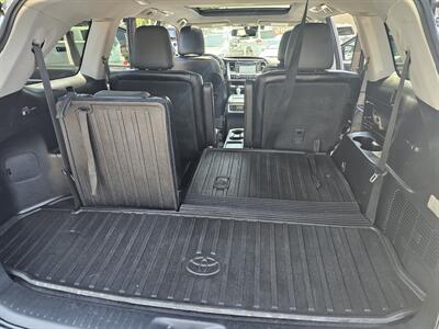 2016 Toyota Highlander Platinum   - Photo 15 - Redding, CA 96001