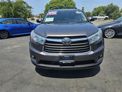 2016 Toyota Highlander Platinum   - Photo 2 - Redding, CA 96001
